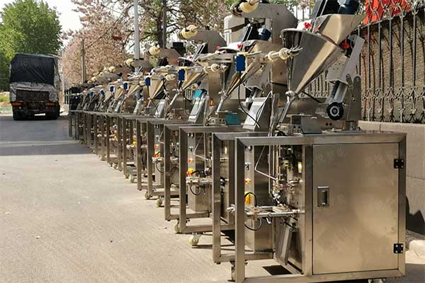 小型粉劑全自動包裝機廣泛適用于食品粉劑、中藥沖劑的小袋包裝
